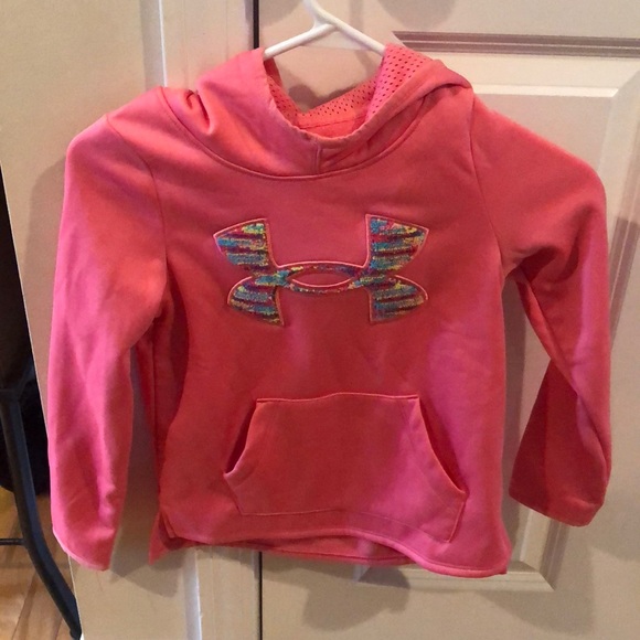 Under Armour Other - Pink Under Armour sweatshirt